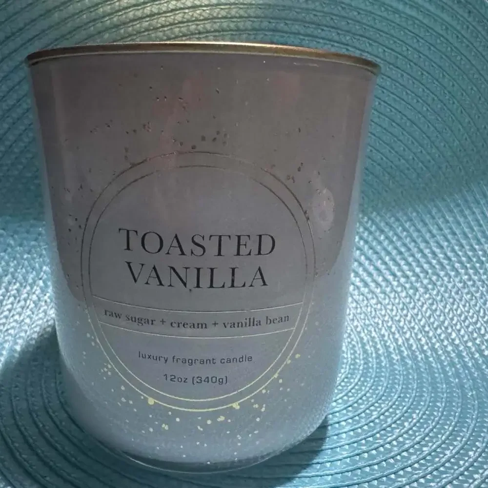 Bellevue Toasted Vanilla Luxury Fragrant Candle 12oz